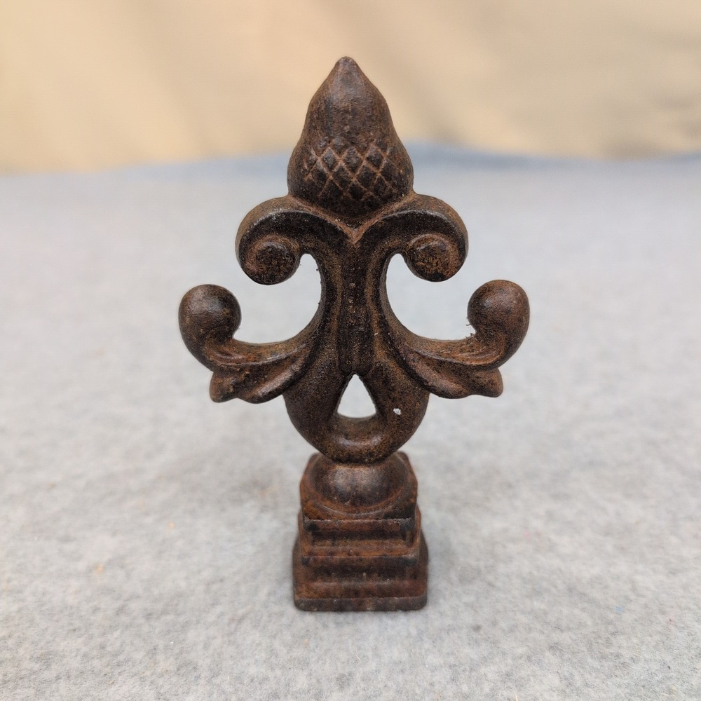 Vintage Cast Iron Fleur De Lis Acorn Fence Post Finial Gate Topper Rustic Brown - Picture 1 of 3